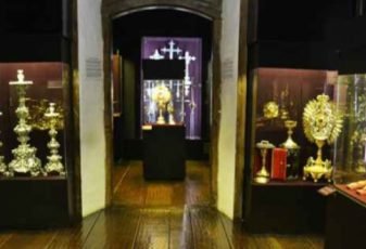 Museu de Arte Sacra de São Paulo oferece exposições, cursos e palestras