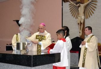 Paróquia N. S. Aparecida celebra dedicação do Altar e da Igreja, em Salto