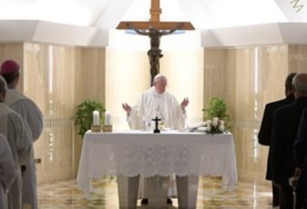 Papa: rezem pelos governantes não obstante os seus erros
