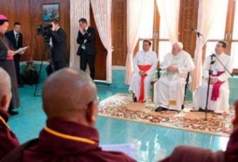 Papa a líderes religiosos em Mianmar: Construam a paz e a unidade na diferença