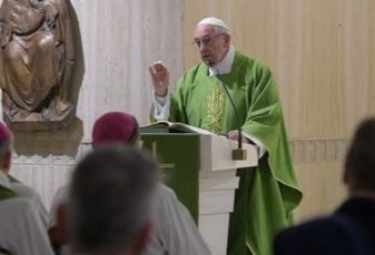 Papa: pastores não sejam rígidos, mas ternos e próximos