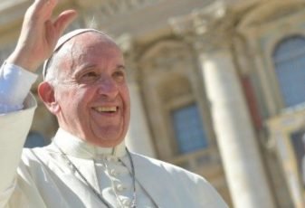 O Papa e a santidade, um chamado para todos e não para os “super-heróis”