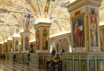 Caso você não saiba, a Biblioteca do Vaticano foi digitalizada e está online